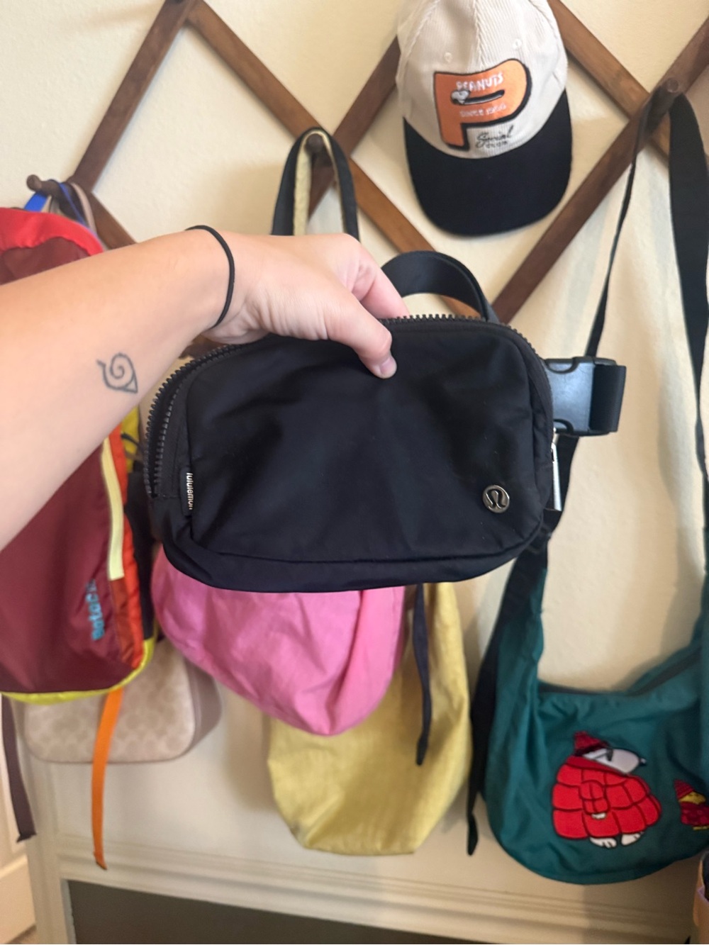 Lululemon cross body
